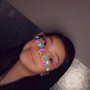 Meet your Posher, Jenifer